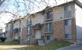 528 S Van Buren St, Unit 12