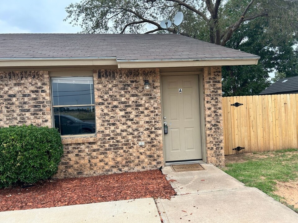 4604 Erskine St in Lubbock, TX - Building Photo