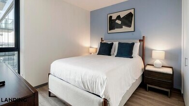 513 S Damen Ave, Unit 1416 in Chicago, IL - Building Photo - Building Photo