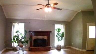 708 Quiet Cove Cir in Shreveport, LA - Building Photo - Building Photo
