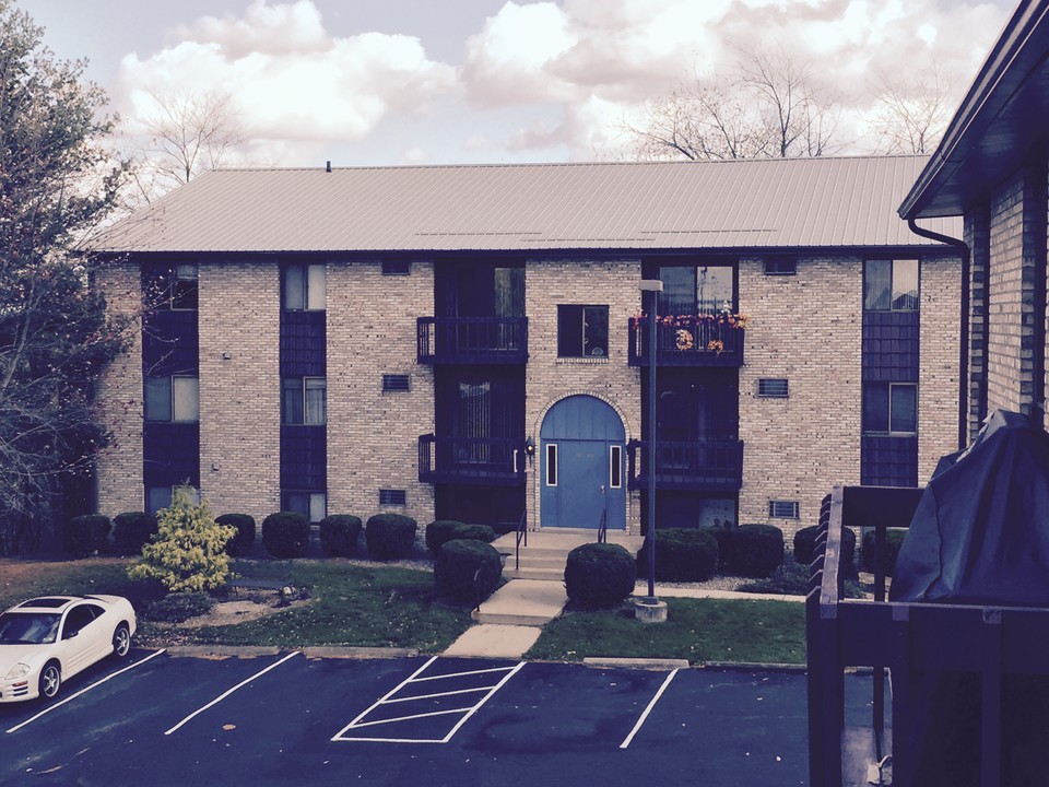 Fernwood Terrace Apartments in Wintersville, OH - Building Photo