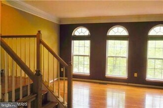 13599 Flying Squirrel Dr in Herndon, VA - Building Photo - Building Photo