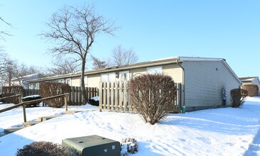 Stratford North Apartments in Delaware, OH - Building Photo - Building Photo