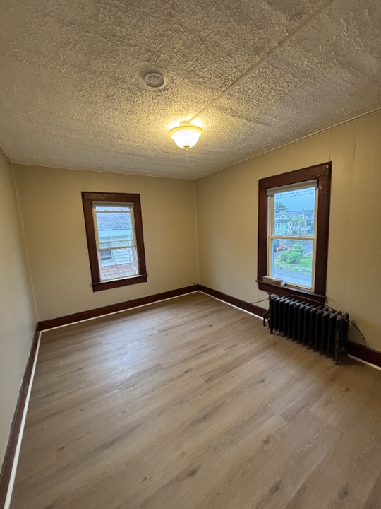 14 Camden St in Johnson City, NY - Building Photo