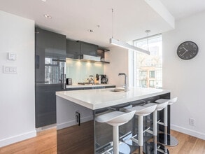 777 Richards St, Unit SI ID1223028P in Vancouver, BC - Building Photo - Building Photo