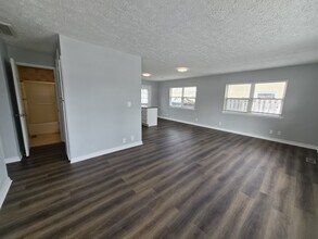 484 Carol Dr in Greenwood, IN - Building Photo - Building Photo