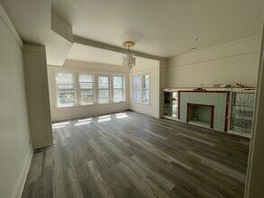 3310 W Eastwood Ave, Unit 2 in Chicago, IL - Foto de edificio - Building Photo