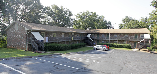 The Village Apartments in Knoxville, TN - Building Photo - Building Photo