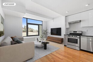 247 N 7th St in Brooklyn, NY - Building Photo