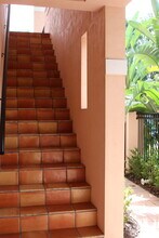 3319 W Granada St, Unit Casa Granada in Tampa, FL - Foto de edificio - Building Photo