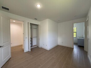 2430 Cecelia St in West Palm Beach, FL - Building Photo - Building Photo