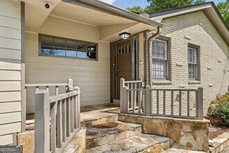 2762 Dresden Dr NE in Atlanta, GA - Building Photo - Building Photo