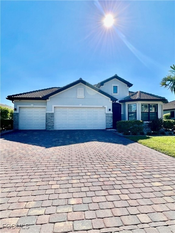 3425 Hampton Blvd in Alva, FL - Building Photo - Building Photo