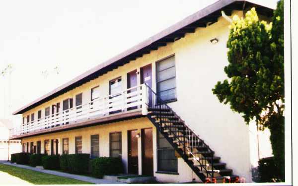 2279 W Adams Blvd in Los Angeles, CA - Foto de edificio