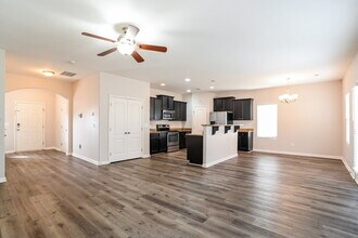 9206 Avery Meadows Dr in Charlotte, NC - Building Photo - Building Photo