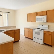 48 Cordona Dr in Kissimmee, FL - Building Photo - Building Photo