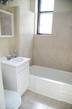 3917 N Ashland Ave, Unit 2R in Chicago, IL - Building Photo - Building Photo