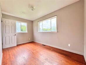 1022 Pettigrew St in Fayetteville, AR - Foto de edificio - Building Photo