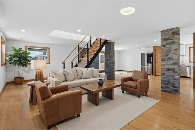 property at 999 Salmon Creek Rd