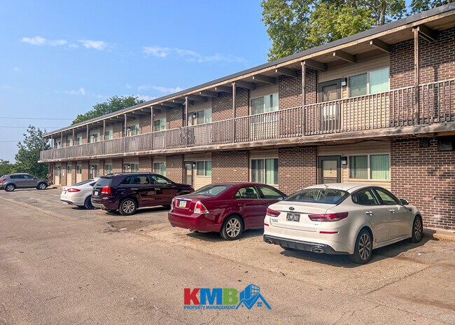 126 32nd St NE, Unit 18 in Cedar Rapids, IA - Building Photo - Building Photo