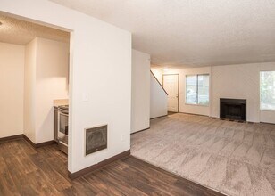 Pacific Apartments in Beaverton, OR - Building Photo - Building Photo