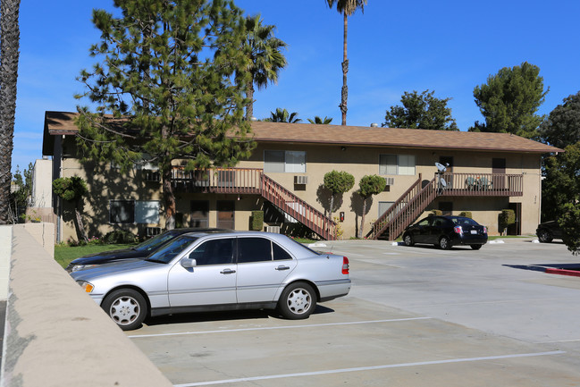 Chase Gardens in El Cajon, CA - Building Photo - Building Photo