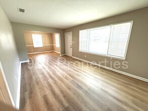 814 Colonial Rd in Memphis, TN - Building Photo - Building Photo