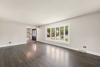 1526 Carrol Ct in Darien, IL - Building Photo - Building Photo