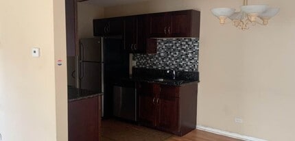 1972 Hastings Dr in Hoffman Estates, IL - Building Photo - Building Photo