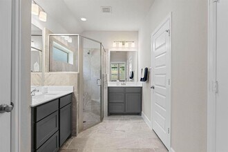 321 Rise Ln in Montgomery, TX - Building Photo - Building Photo