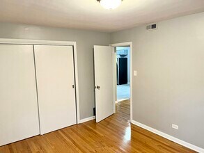 9212 S Kedzie Ave in Evergreen Park, IL - Building Photo - Building Photo