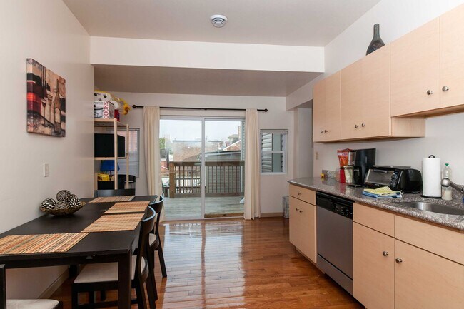 124 S 12th St in Pittsburgh, PA - Building Photo - Building Photo