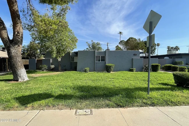 1078 W Flint St, Unit A in Chandler, AZ - Foto de edificio - Building Photo