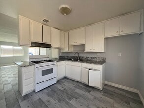 15378 Sequoia St in Hesperia, CA - Building Photo - Building Photo