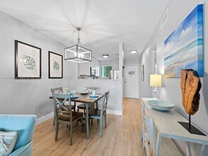98321 Windward Ave in Key Largo, FL - Building Photo - Building Photo