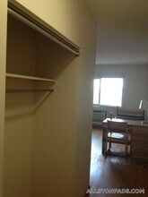 1110 Commonwealth Ave in Boston, MA - Building Photo - Building Photo