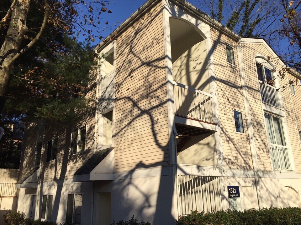 1521 Virginia Ave in Charlottesville, VA - Building Photo