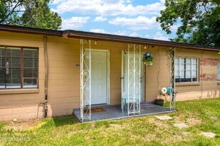 602 Luna Ct in Jacksonville, FL - Building Photo