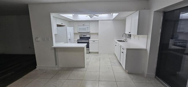 526 Reading St NW in Port Charlotte, FL - Building Photo - Building Photo