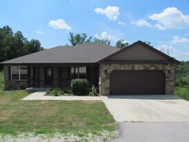 19757 Ladera Rd in Waynesville, MO - Building Photo