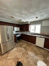 51 Glendale St-Unit -2 in Everett, MA - Foto de edificio - Building Photo