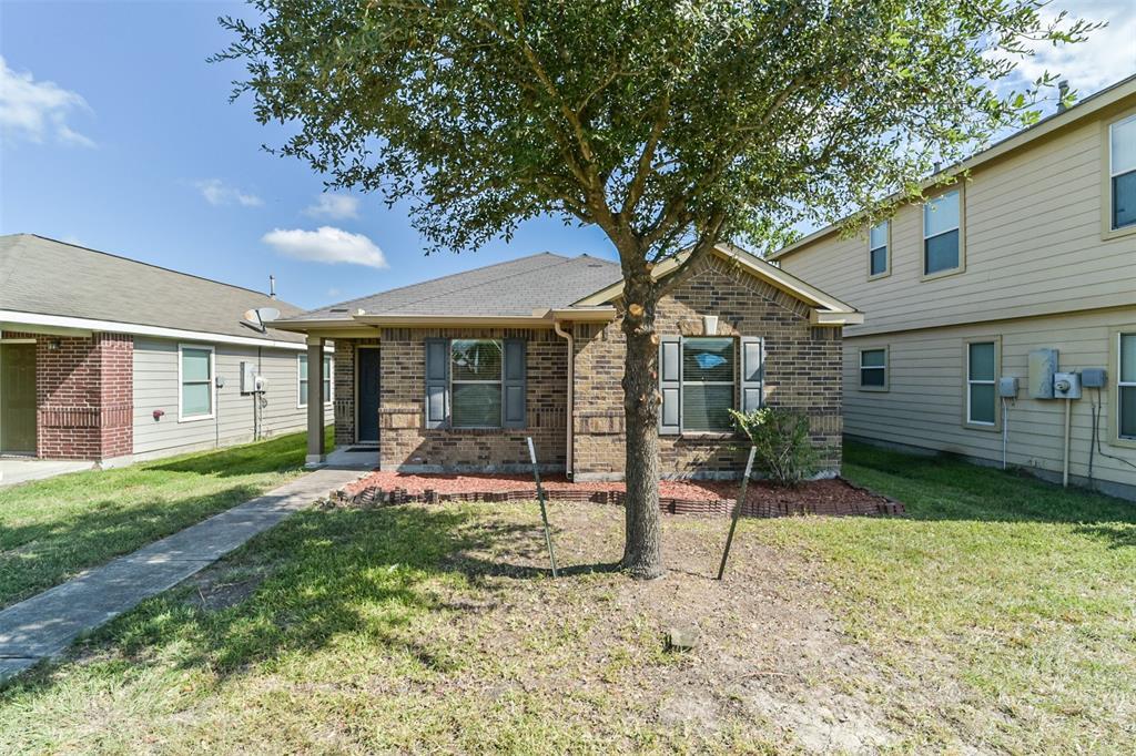 1231 Grassy View Dr in Houston, TX - Building Photo