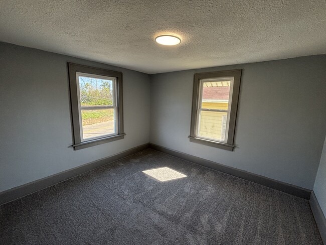 2504 Navarre Rd SW in Canton, OH - Building Photo - Building Photo