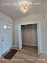 2123 NW Jetty Ave in Lincoln City, OR - Building Photo - Building Photo