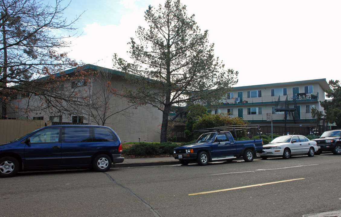 219 Canal St in San Rafael, CA - Building Photo