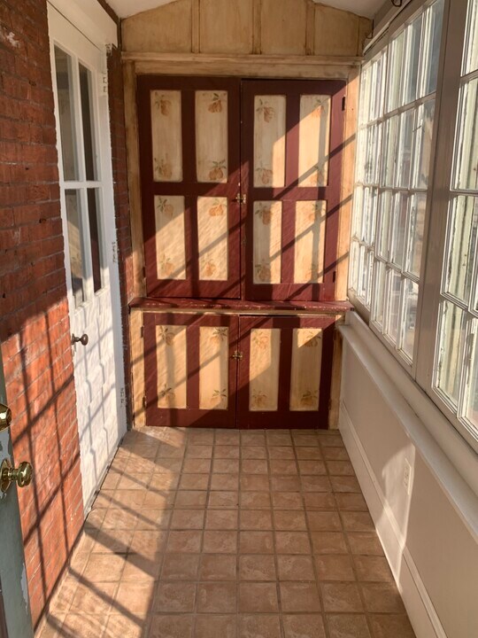 124 S Church St in West Chester, PA - Building Photo