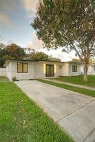 315 NW 127th St in North Miami, FL - Building Photo