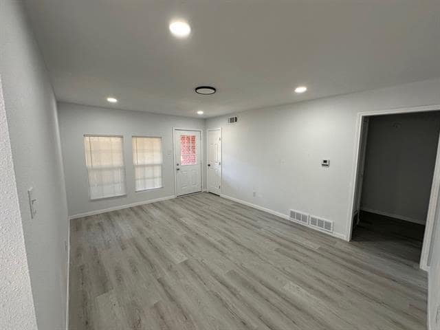 522 Donald Dr in Garland, TX - Building Photo - Building Photo