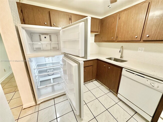 property at 7831 Colony Cir N