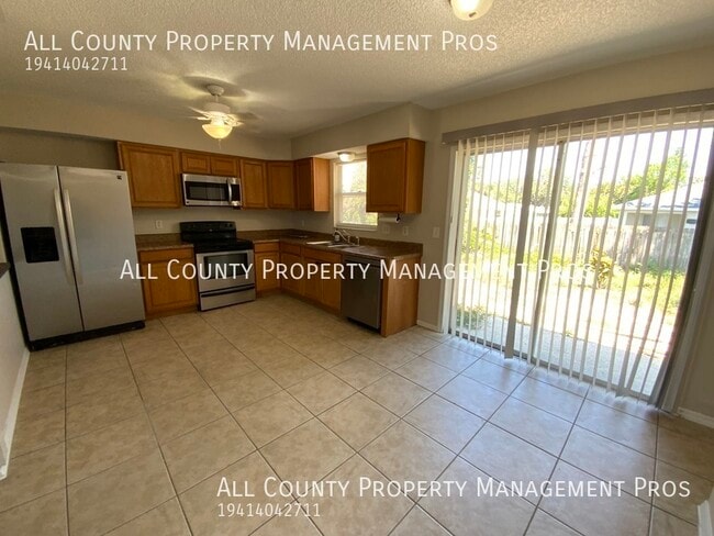 855 Jamaica Rd in Venice, FL - Building Photo - Building Photo